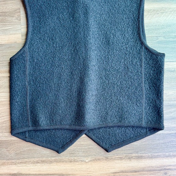 Minimalist Classic 100% Wool Petite Button Front Vest - Picture 9 of 10